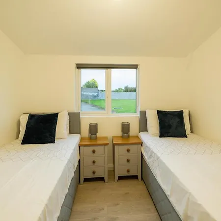 Coastal Cabin, Oranmore, Apartment